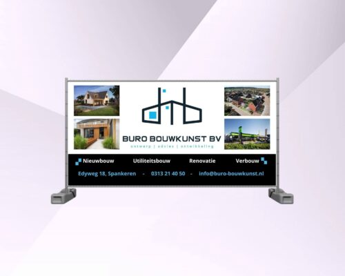 Bouwhekdoek voor Buro Bouwkunst in Spankeren, met grote projectfoto’s en prominent logo in het midden.